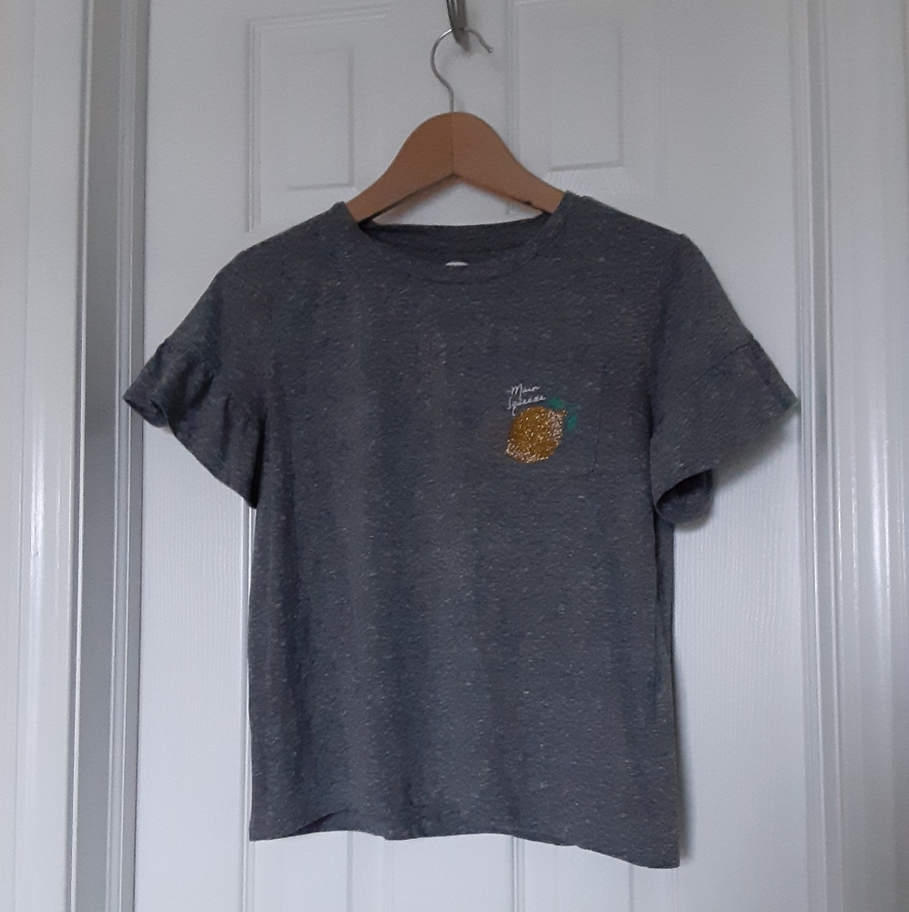 Gray ruffled lemon shirt